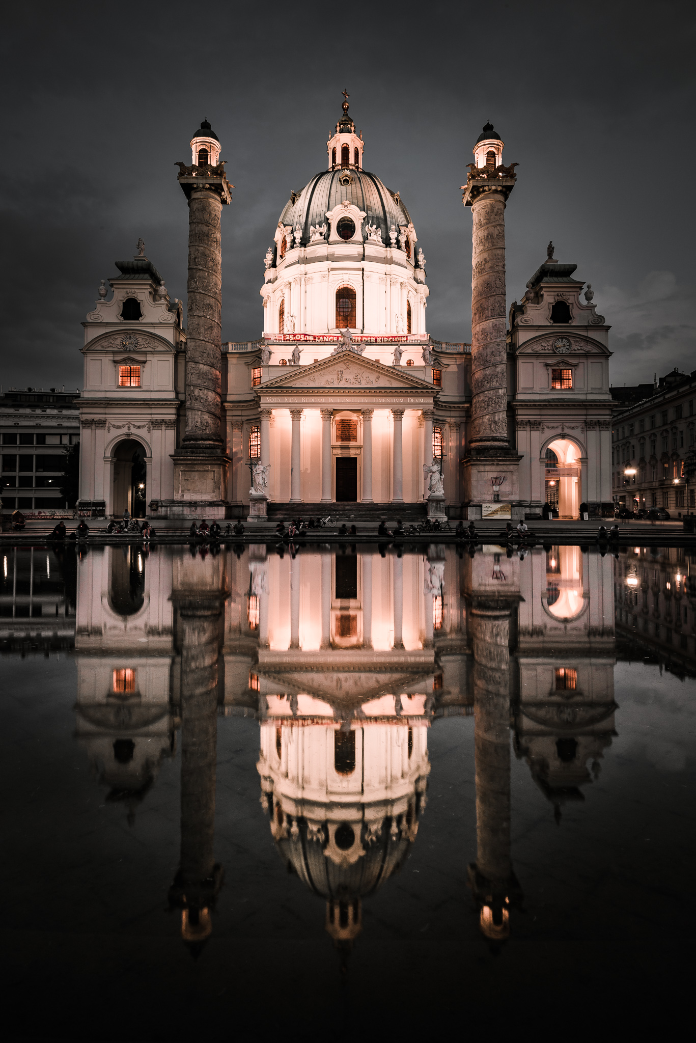 Karlskirche BlaueStunde